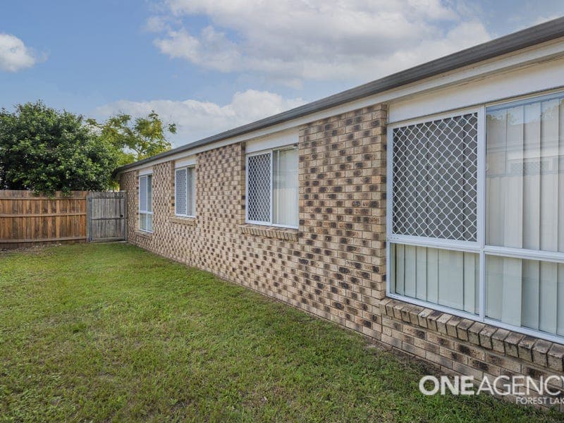 24 Spurway Street, Heritage Park, Heritage Park - Thumbnail 8