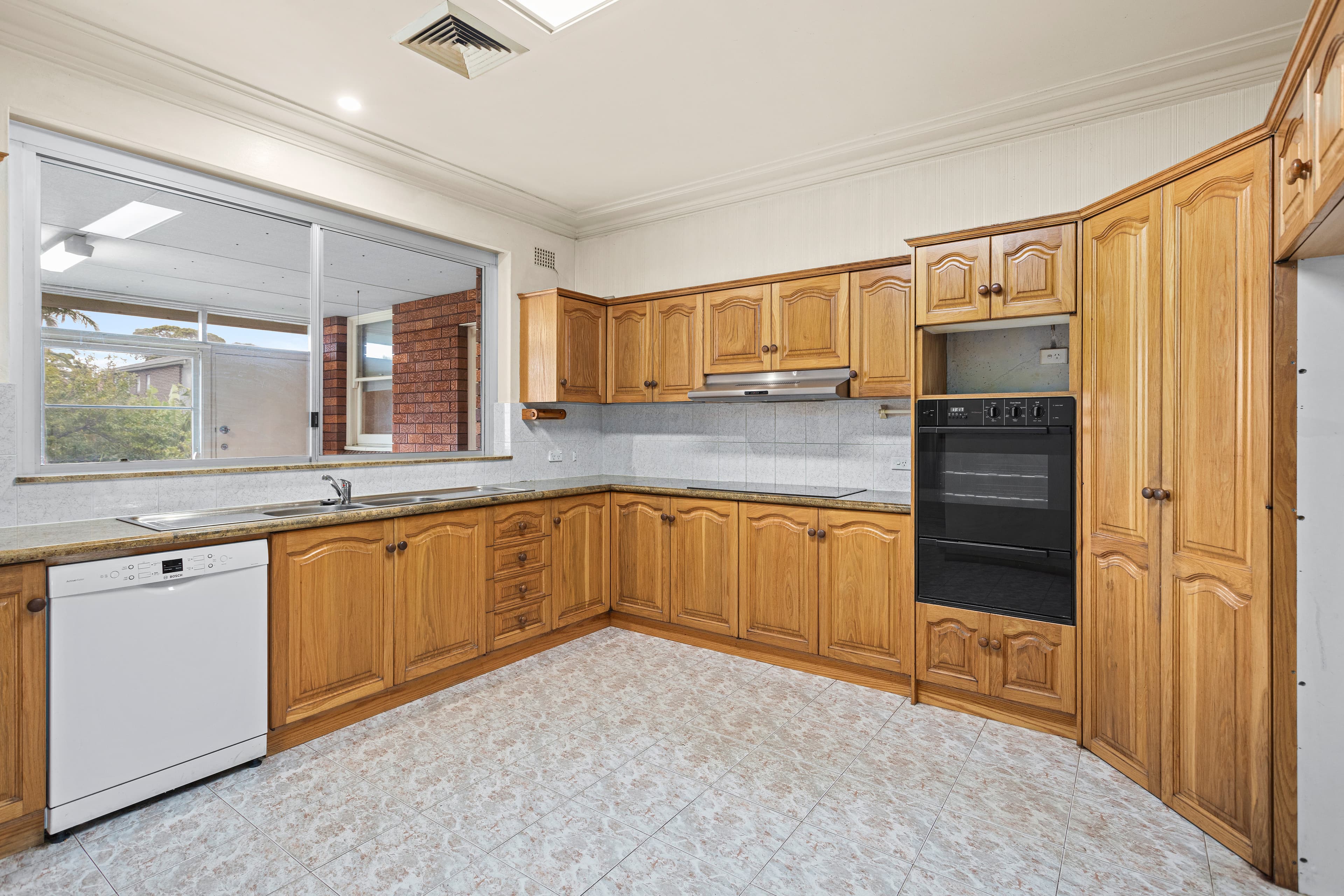 12 Sackville Street, Hurstville, Hurstville - Thumbnail 3