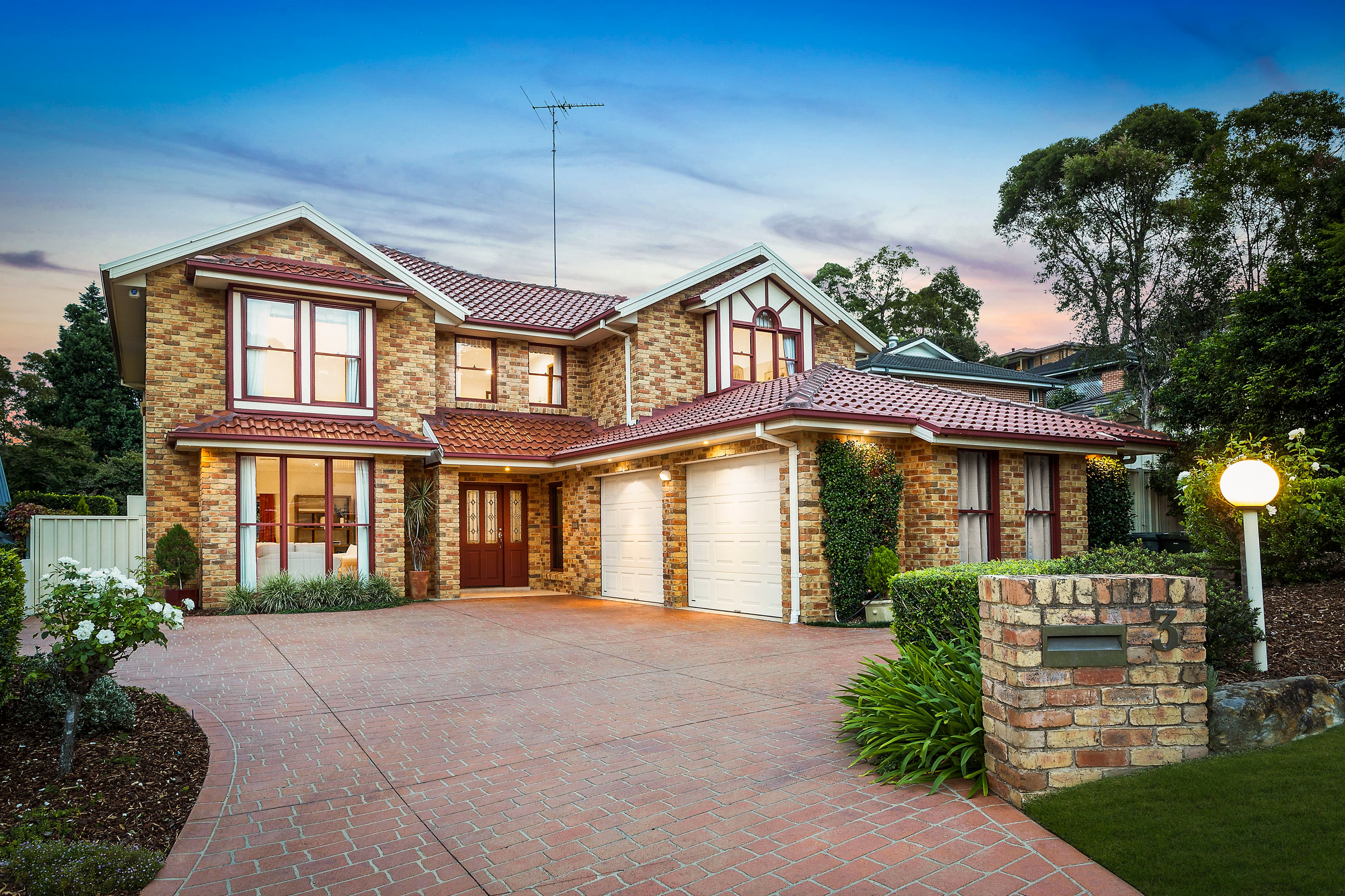 3 Tabard Place, Illawong, Illawong - Image 1