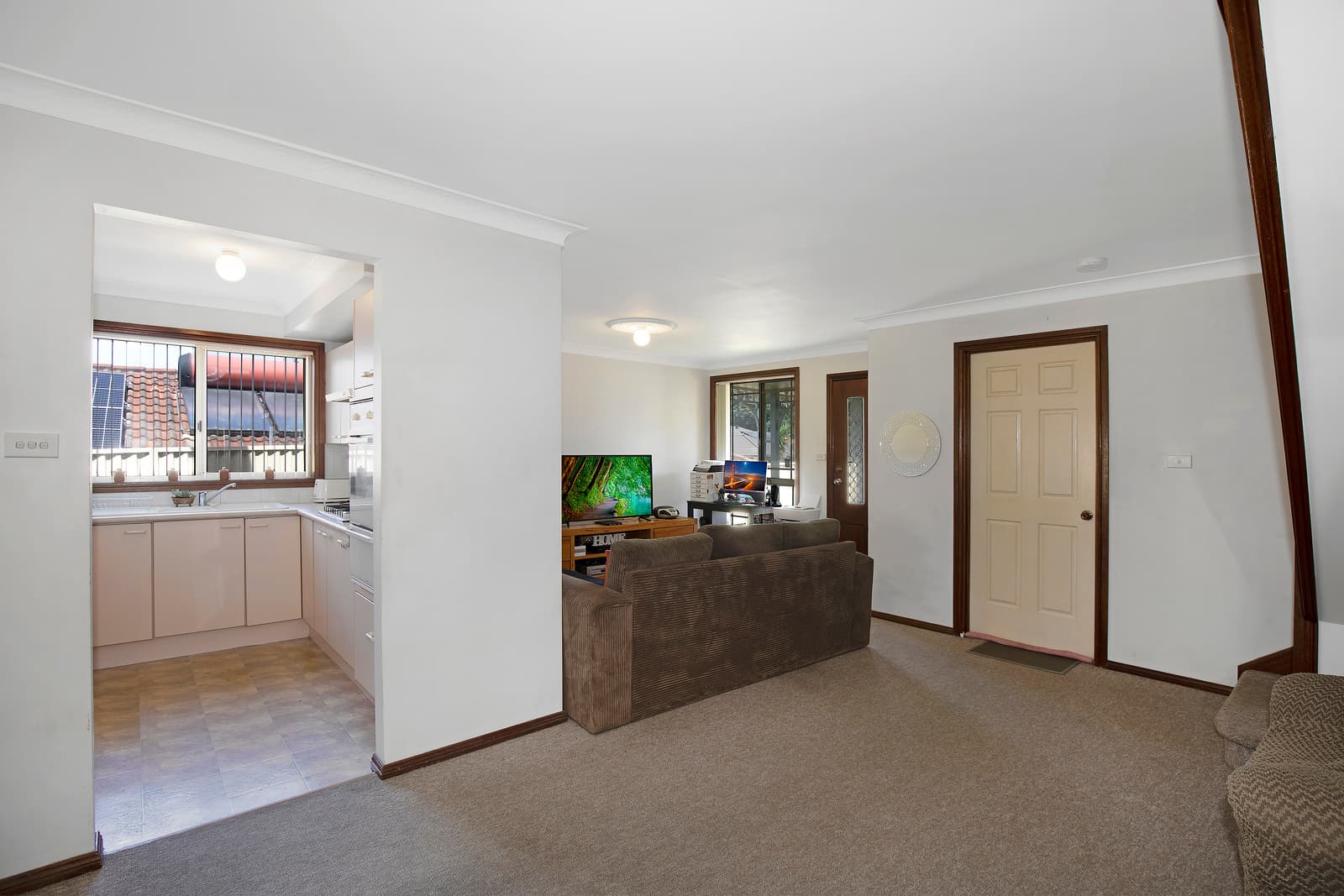 2/1 Kurrajong Close, Springfield, Springfield - Thumbnail 4