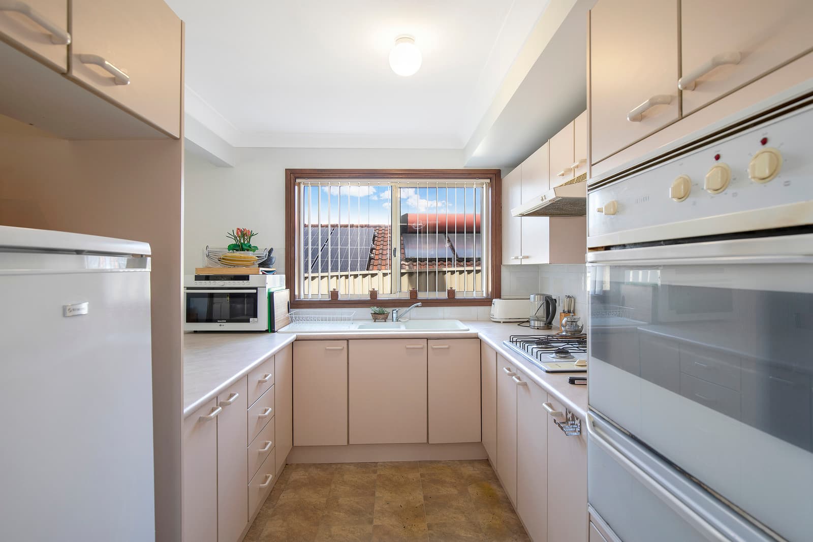 2/1 Kurrajong Close, Springfield, Springfield - Thumbnail 5