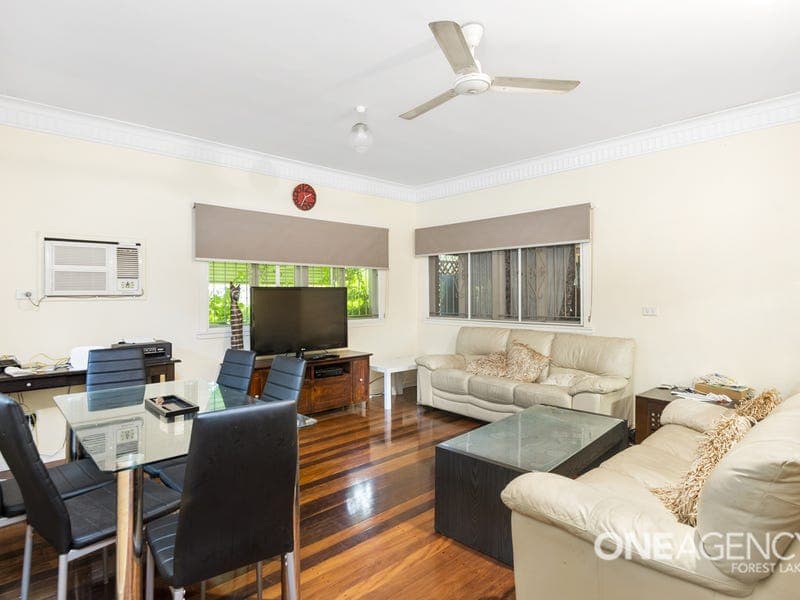 6 Saint Clements Road, Oxley, Oxley - Thumbnail 3