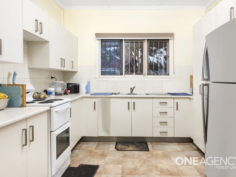 6 Saint Clements Road, Oxley, Oxley - Thumbnail 4