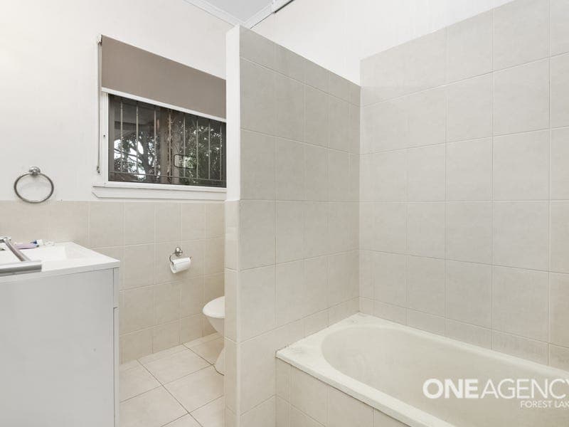 6 Saint Clements Road, Oxley, Oxley - Thumbnail 7