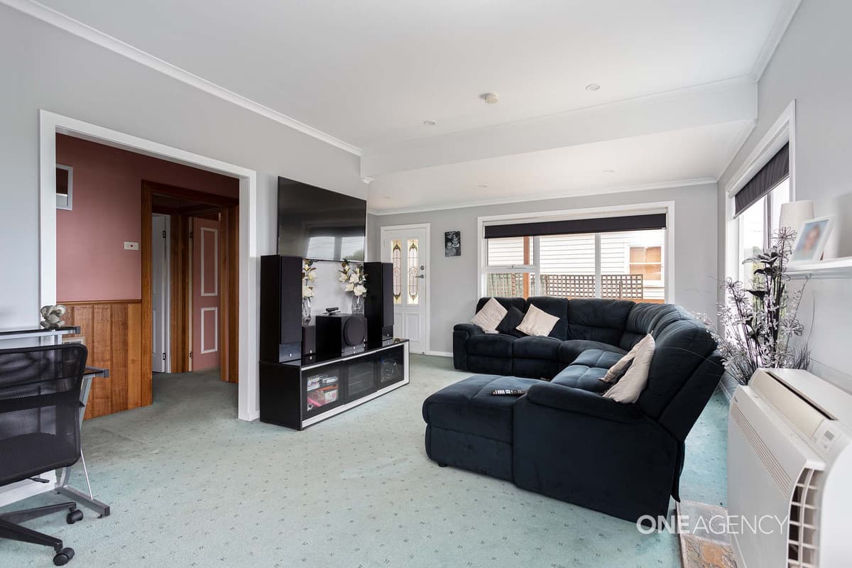 14 Myrtle Crescent, Emu Heights, Emu Heights - Thumbnail 2