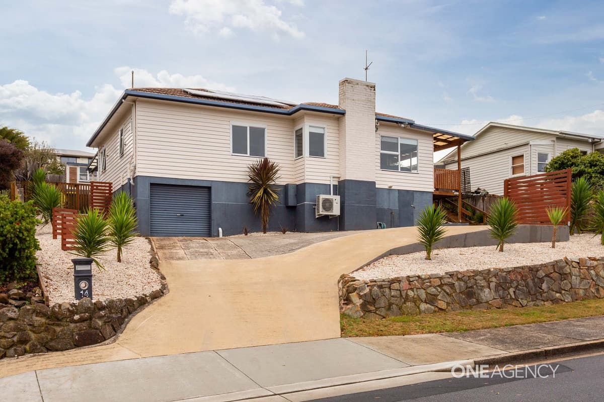 14 Myrtle Crescent, Emu Heights, Emu Heights - Image 1