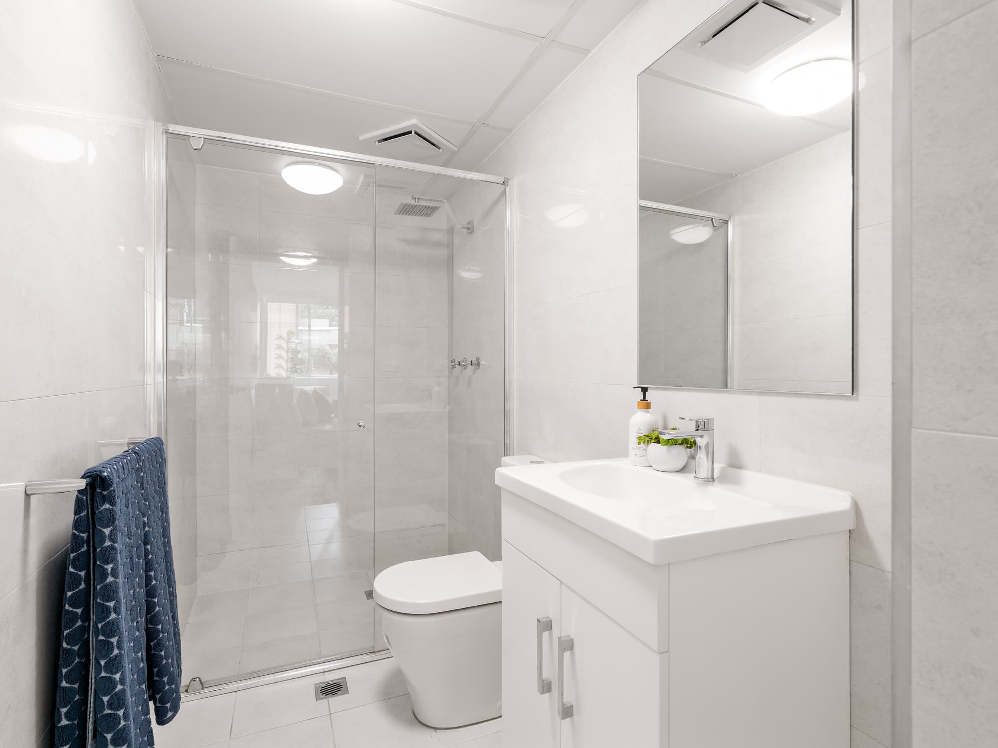 2/8-10 Range Road, North Gosford, North Gosford - Thumbnail 3