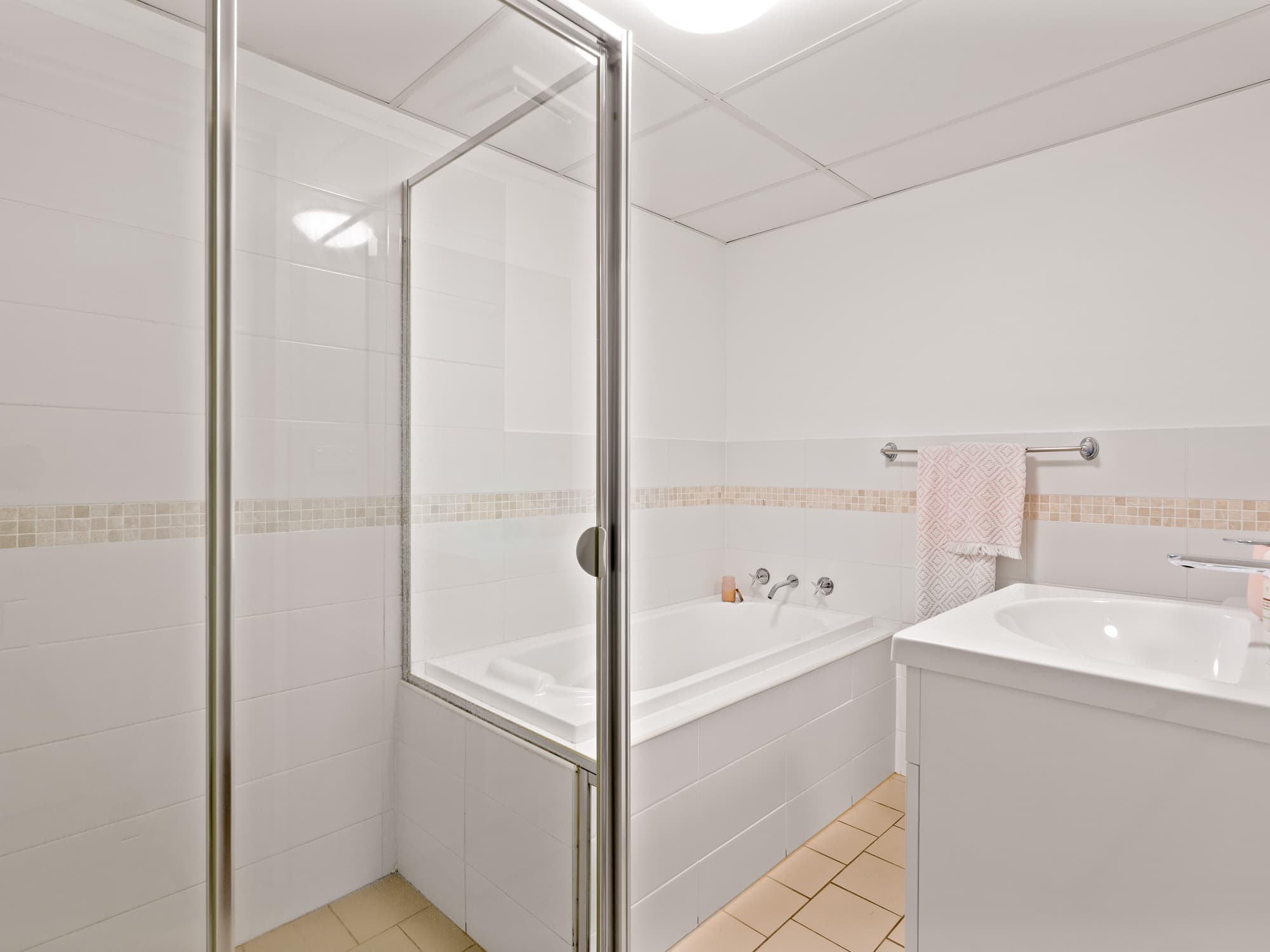 2/8-10 Range Road, North Gosford, North Gosford - Thumbnail 7