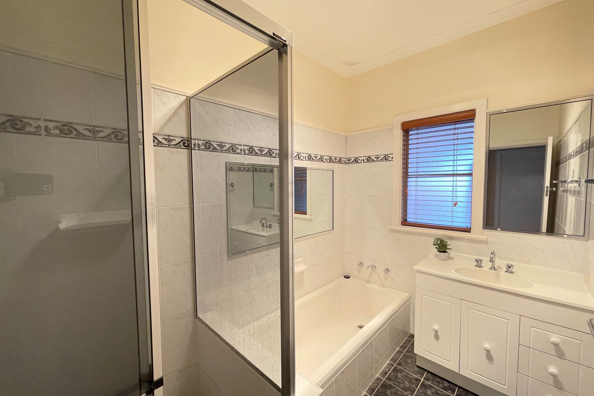 13 Alkira Way, Orange, Busby - Thumbnail 7
