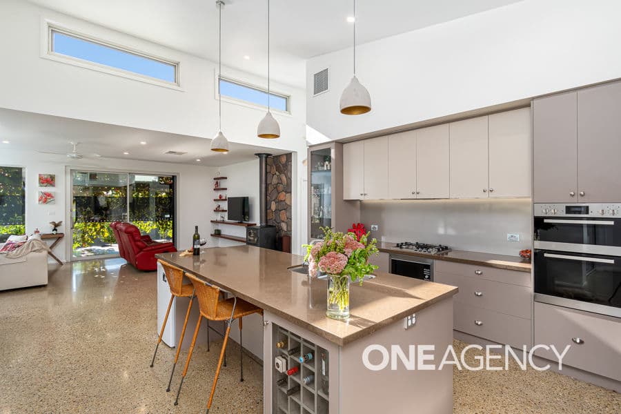 36 PLUNKETT Drive, Lake Albert, Lake Albert - Thumbnail 5