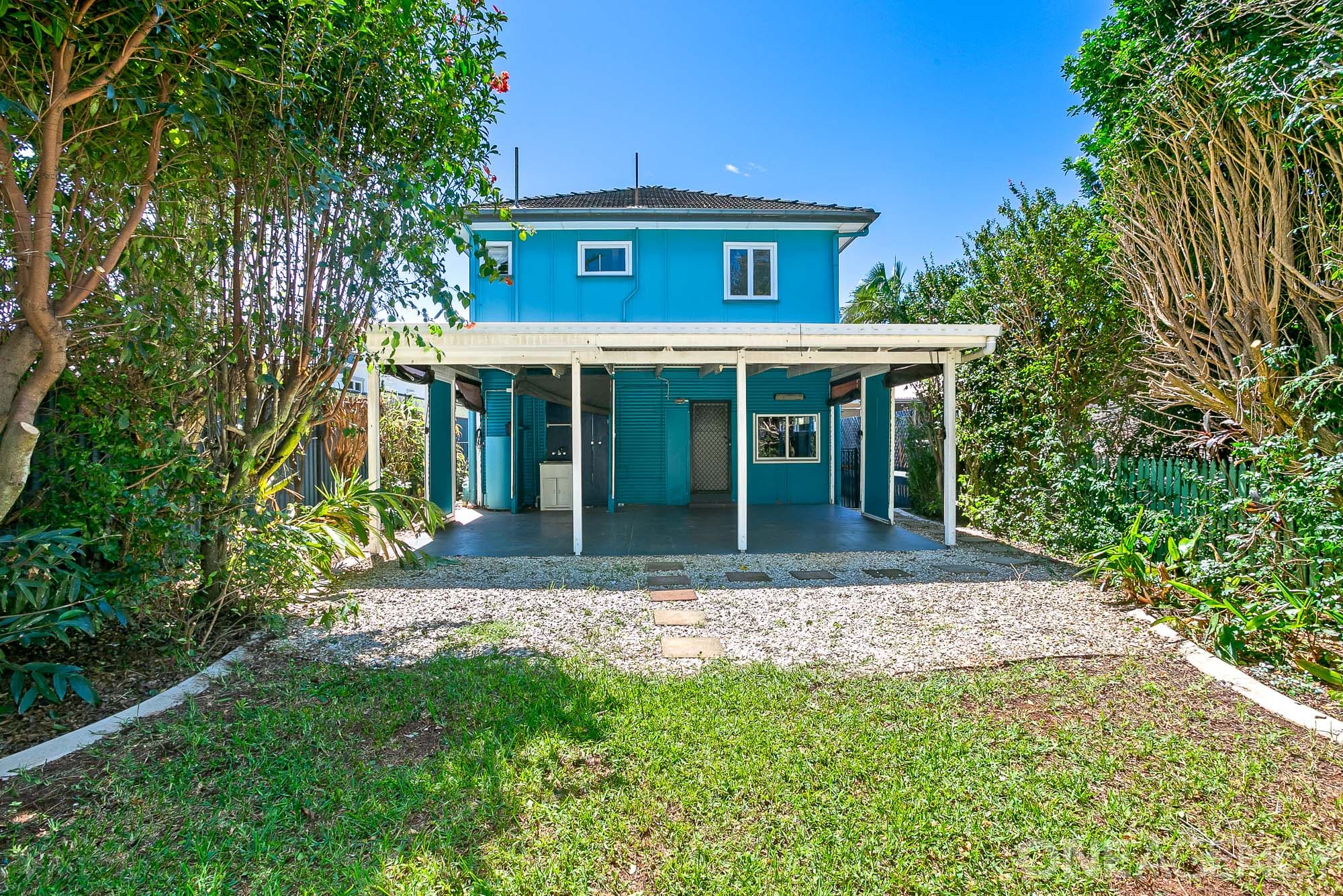 9 Campbell Street, Scarborough, Scarborough - Thumbnail 2