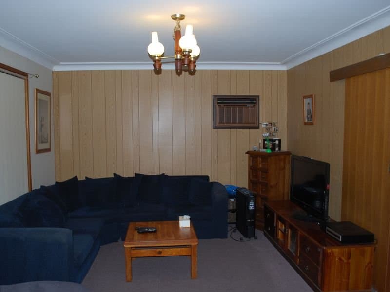 6 Howell Avenue, Kanahooka, Kanahooka - Thumbnail 5