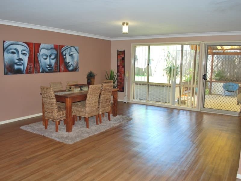 18 Karara Avenue, Horsley, Horsley - Thumbnail 4