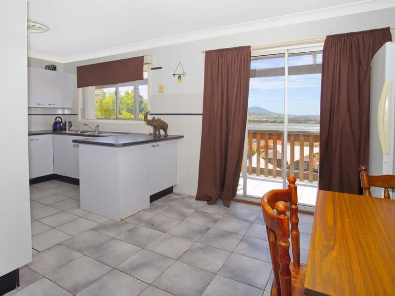 32 Tait Avenue, Kanahooka, Kanahooka - Thumbnail 3
