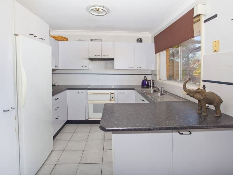 32 Tait Avenue, Kanahooka, Kanahooka - Thumbnail 4