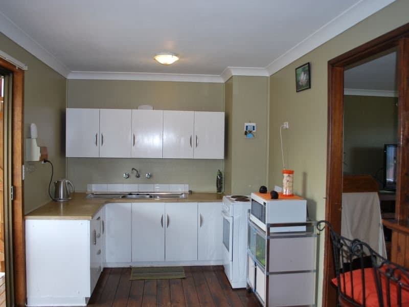 41 Essex Street, Berkeley, Berkeley - Thumbnail 2