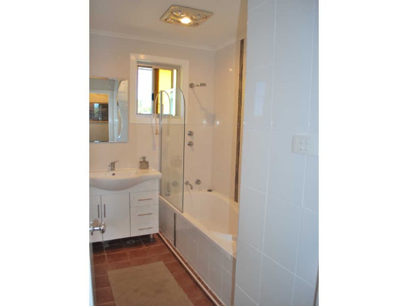 3 Elouera Street, Lake Illawarra, Lake Illawarra - Thumbnail 2