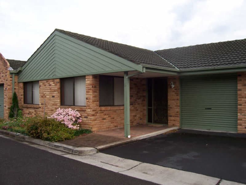 4/12-22 Gibsons Road, Figtree, Figtree - Image 1