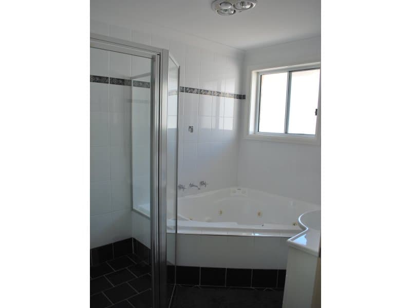 35 Mortlock Drive, Albion Park, Albion Park - Thumbnail 3