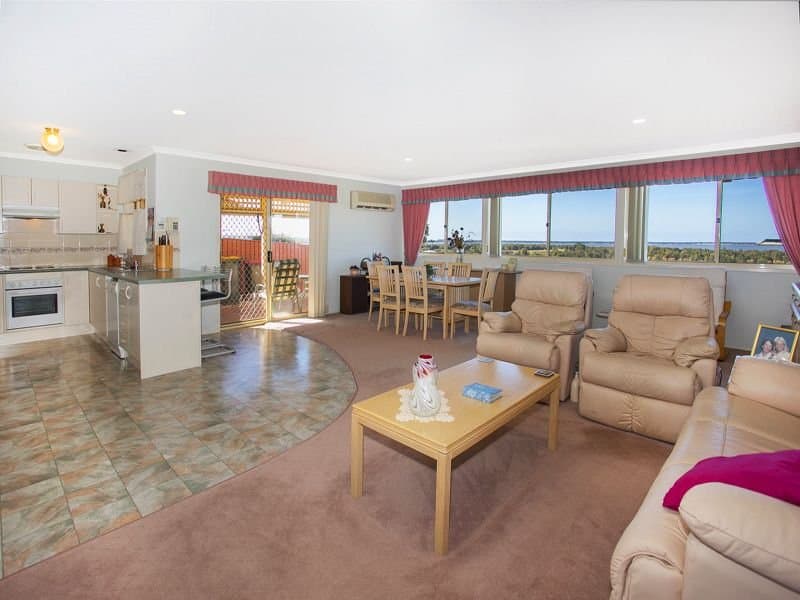 30 Sanderson Road, Kanahooka, Kanahooka - Thumbnail 2