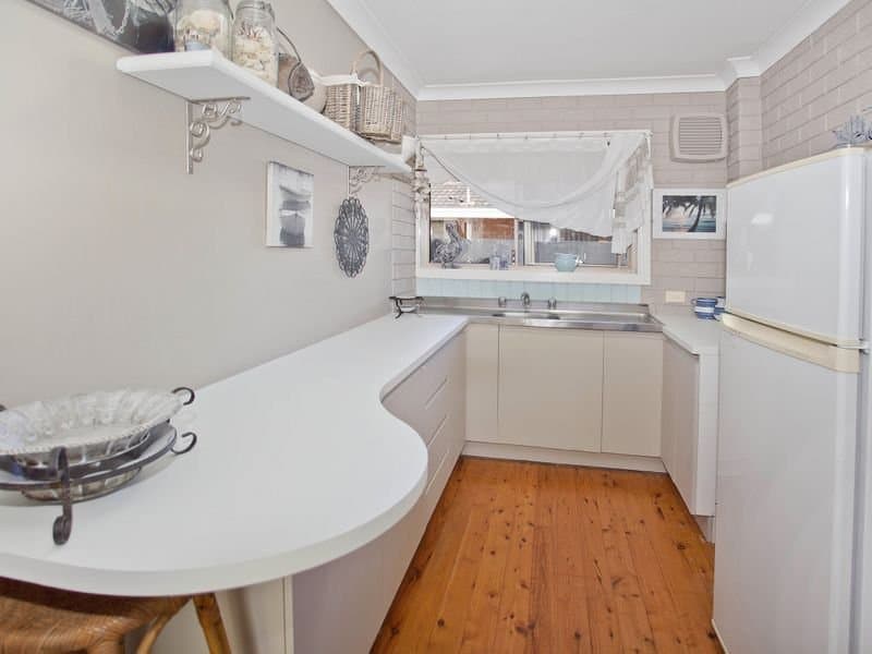 13 Burrows Avenue, Kanahooka, Kanahooka - Thumbnail 5