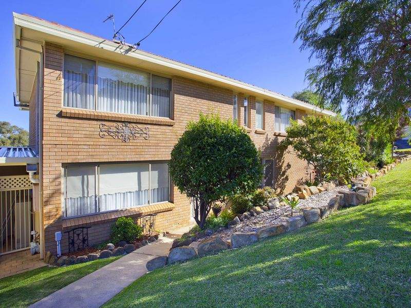 13 Burrows Avenue, Kanahooka, Kanahooka - Image 1