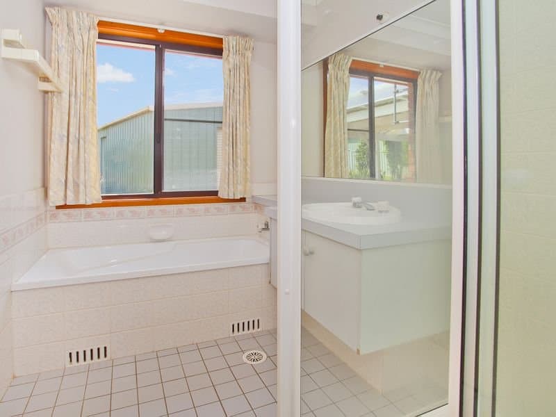 32 Barcoo Circuit, Albion Park, Albion Park - Thumbnail 8