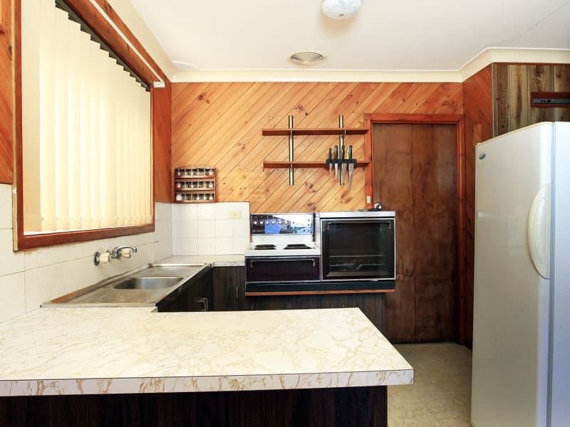 12 Cleary Avenue, Kanahooka, Kanahooka - Thumbnail 4