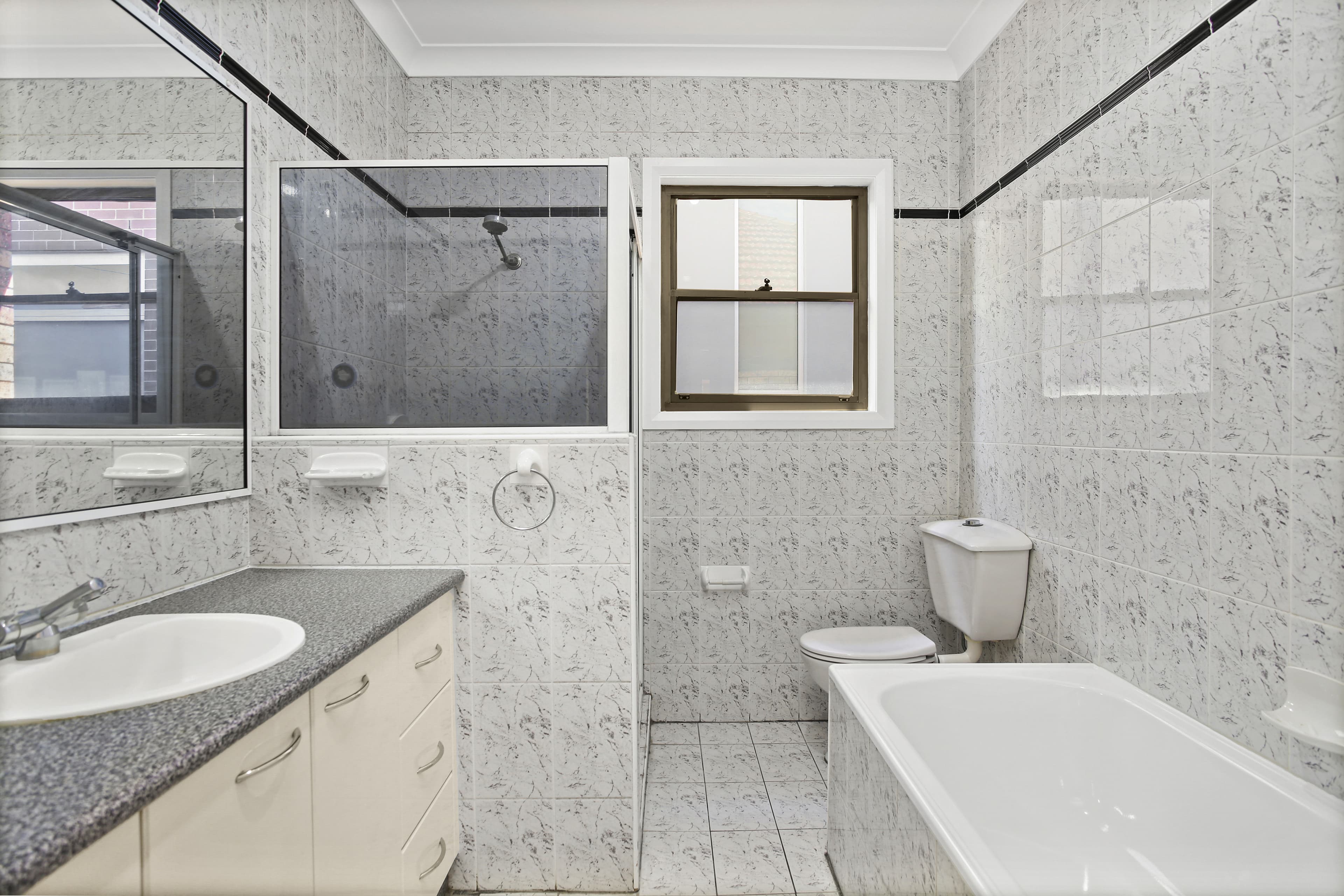 23 Kenyon Road, Bexley, Bexley - Thumbnail 3
