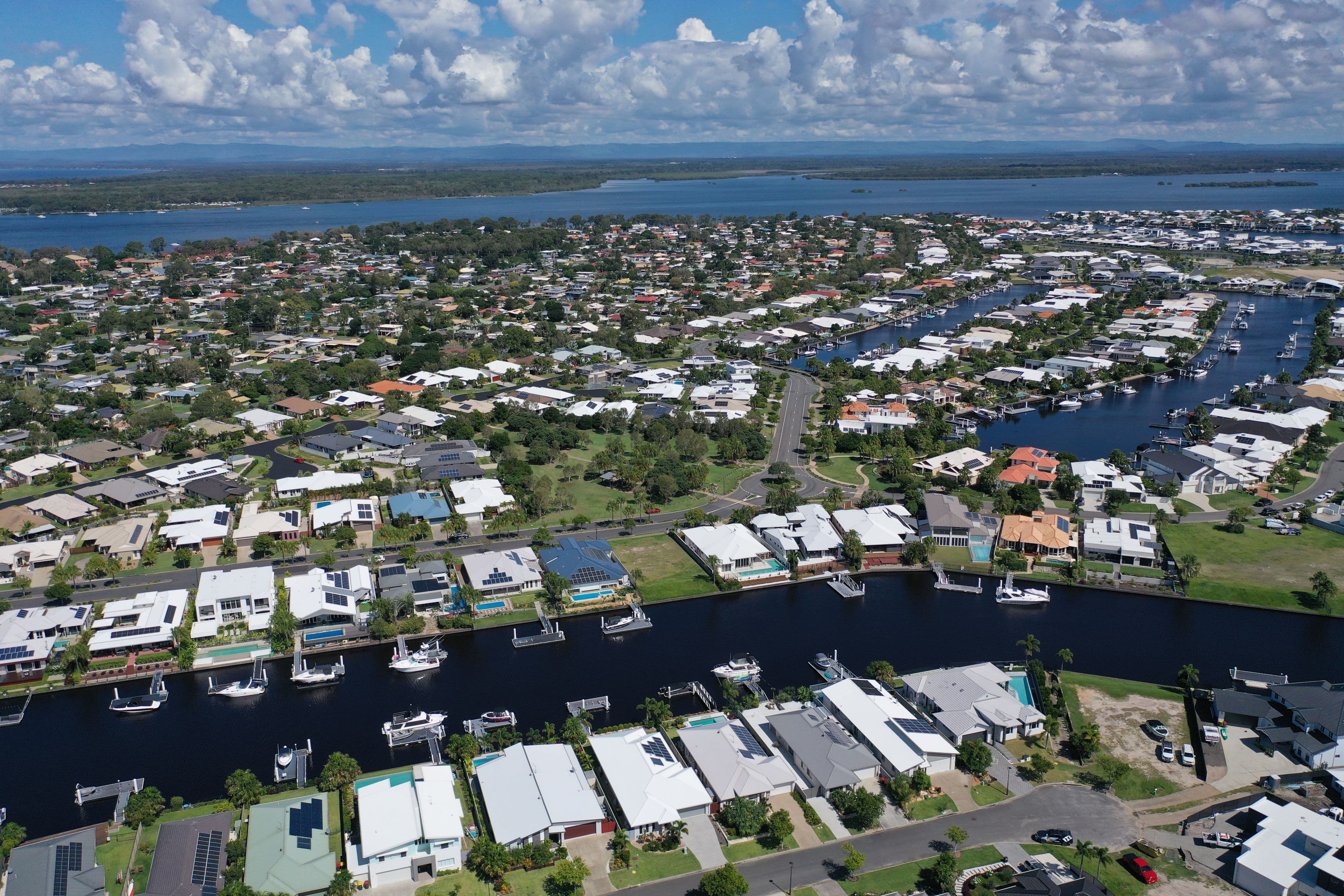 137 Marina Boulevard, Banksia Beach, Banksia Beach - Thumbnail 4