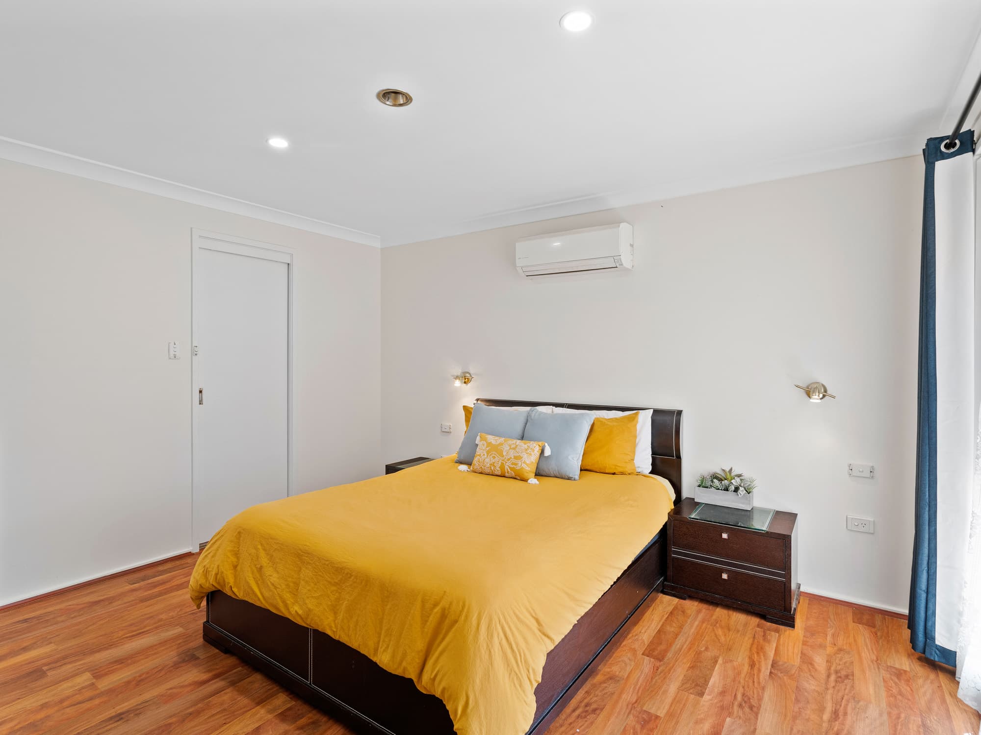 16 Keswick Drive, Lake Haven, Lake Haven - Thumbnail 4