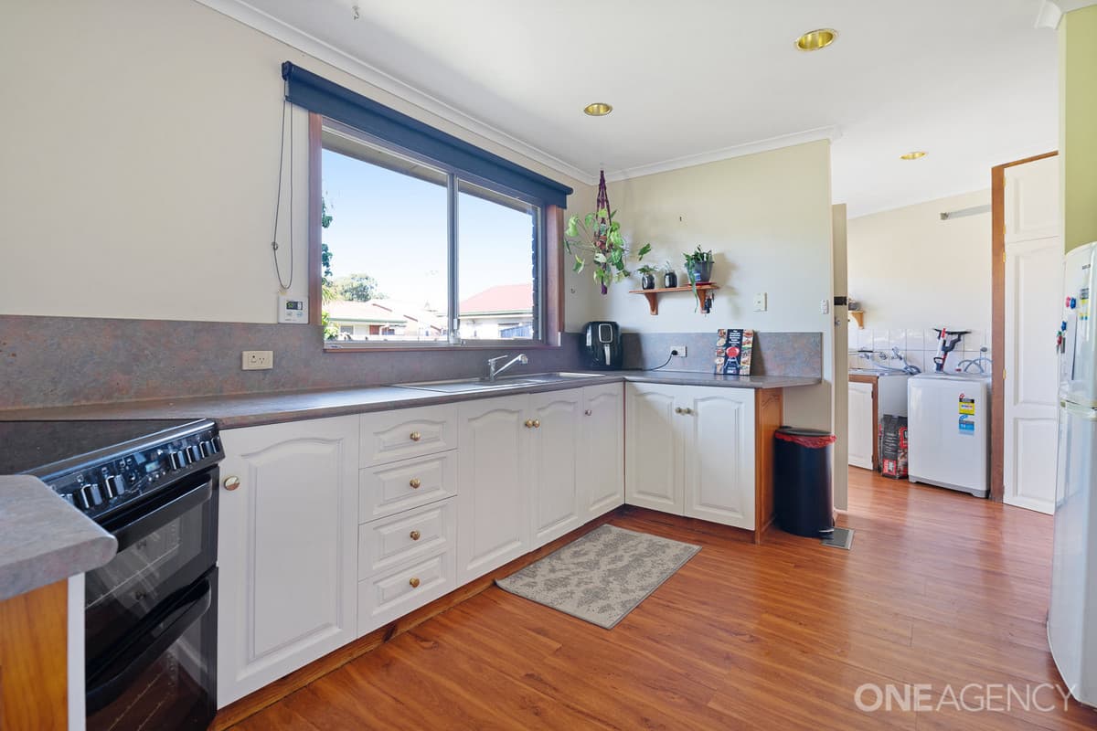 1 Riverdale Crescent, Wynyard, Berkeley - Thumbnail 3