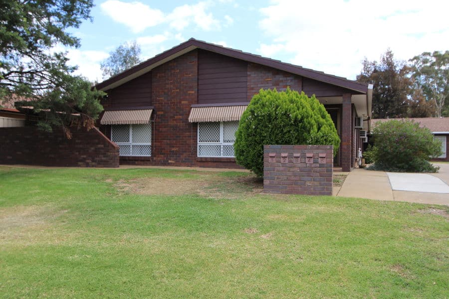 3/31 WREN Street, Mount Austin, Mount Austin - Image 1