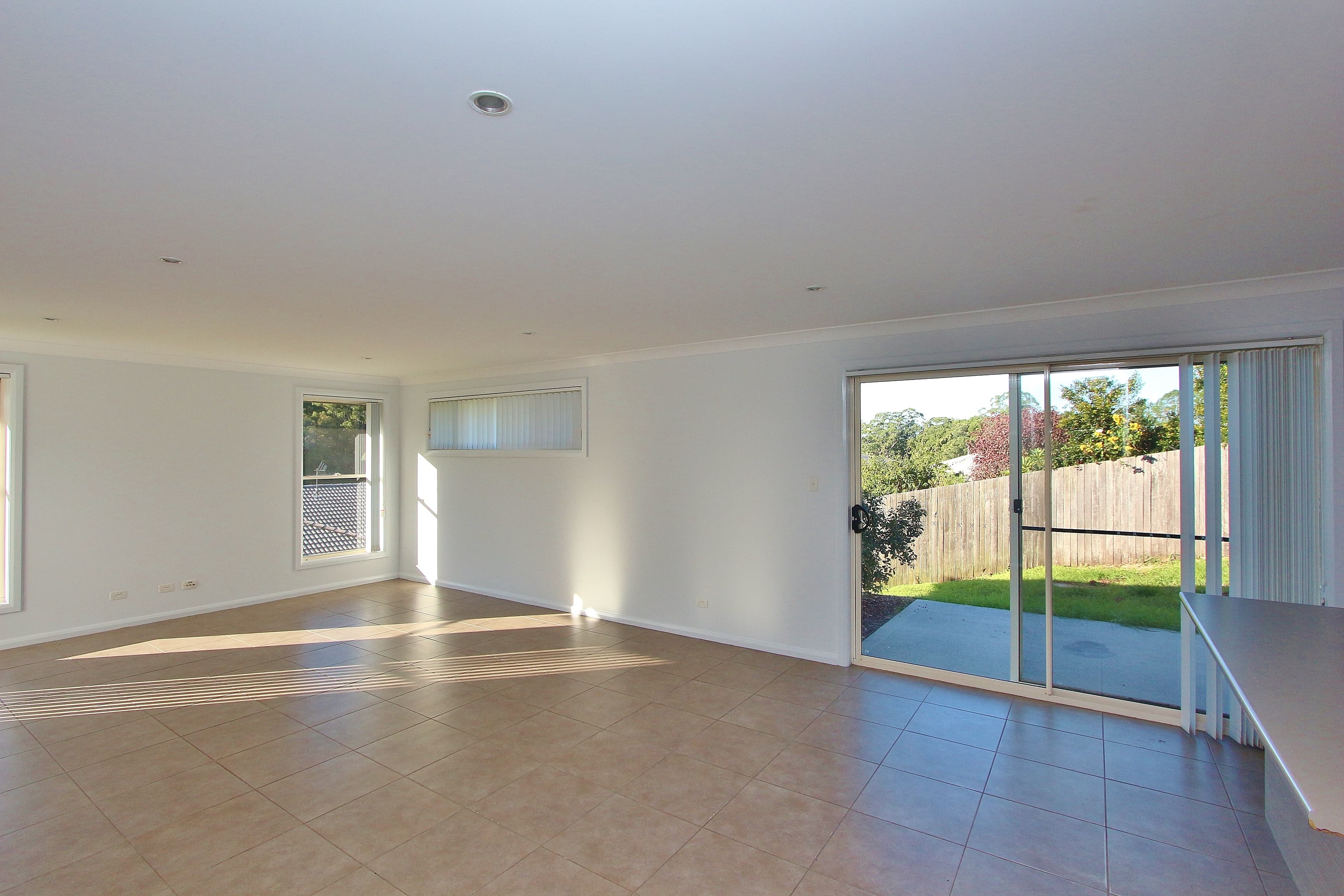 9 Mountain Spring Drive, Kendall, Kendall - Thumbnail 2