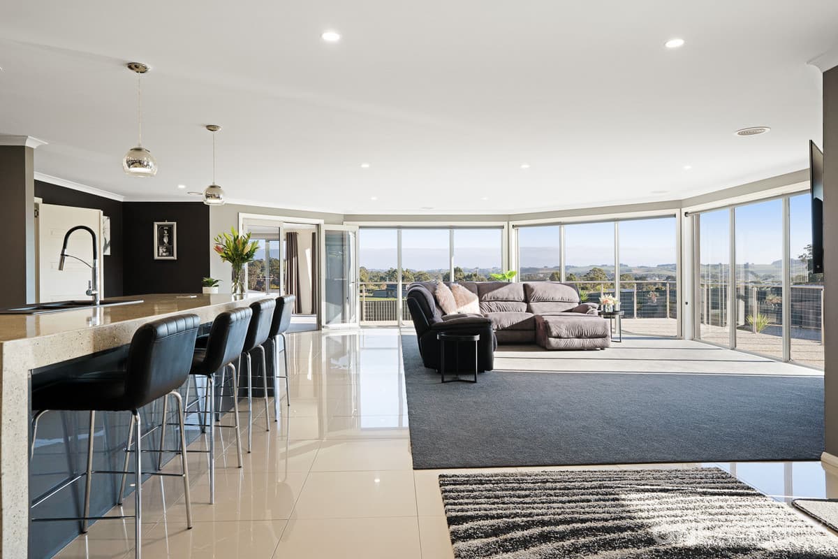 128 Lennah Drive, Wynyard, Wynyard - Thumbnail 2