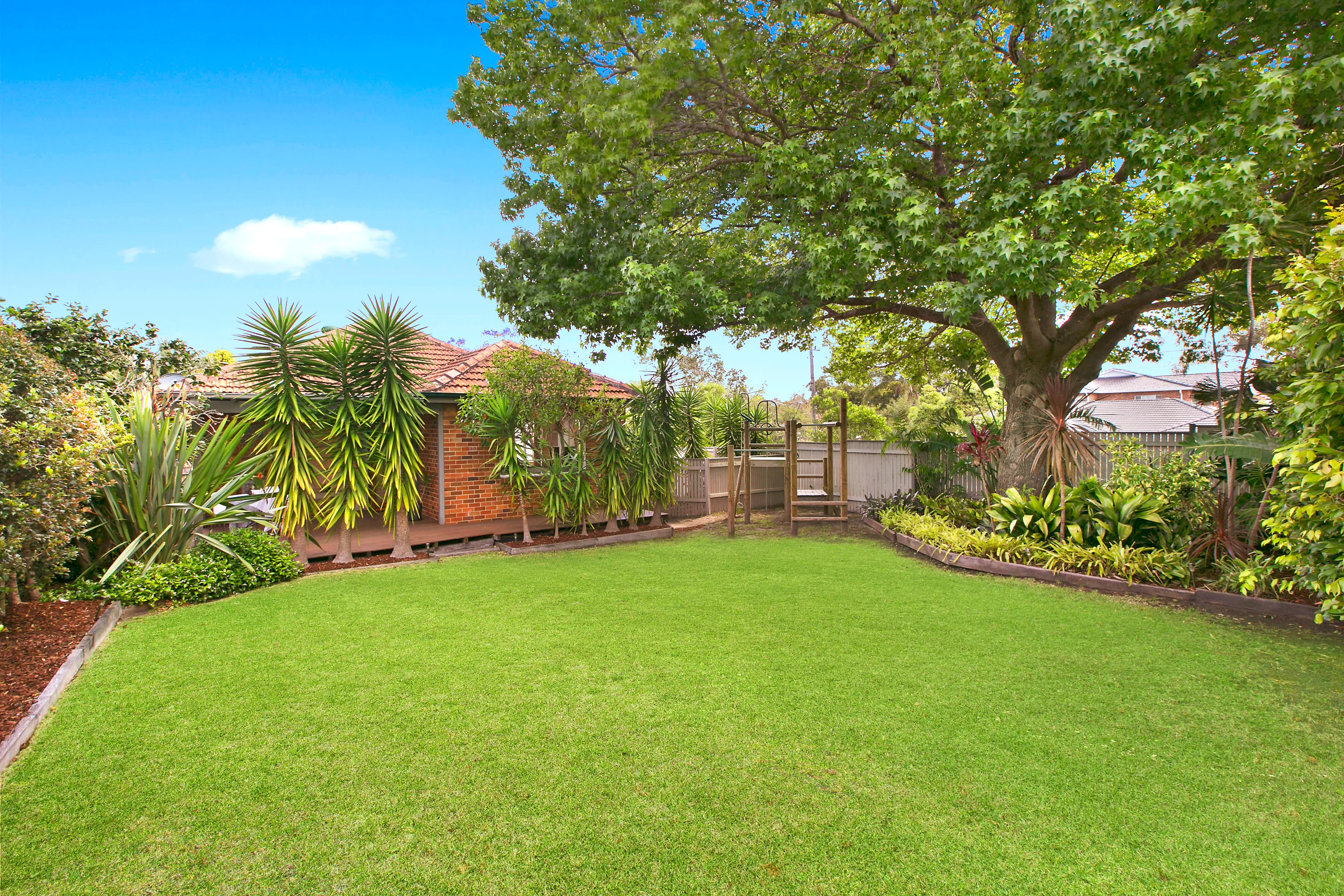 17 Cannons Parade, Forestville, Forestville - Thumbnail 2