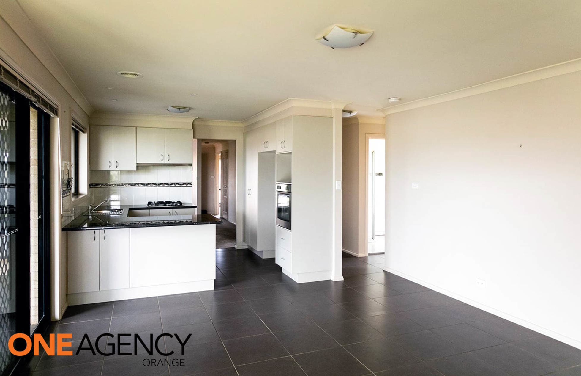 1 Ramsay Close, Orange, Orange - Thumbnail 5