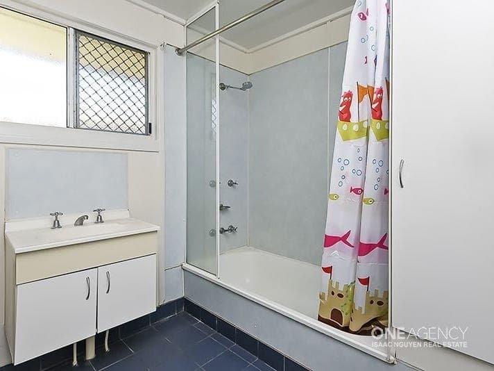 77 Sinclair Drive, Ellen Grove, Ellen Grove - Thumbnail 7