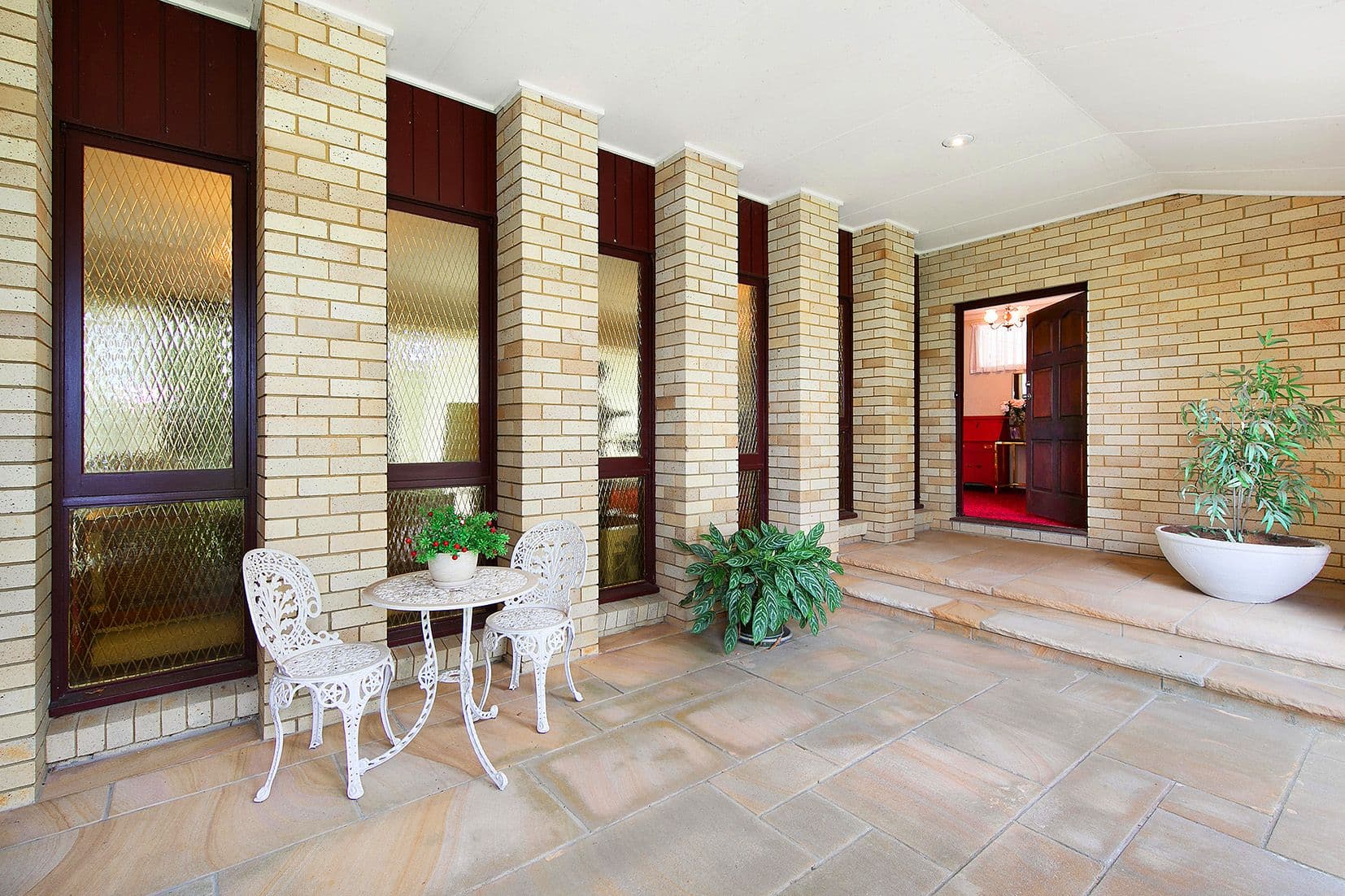 4 Cashel Crescent, Killarney Heights, Killarney Heights - Thumbnail 2