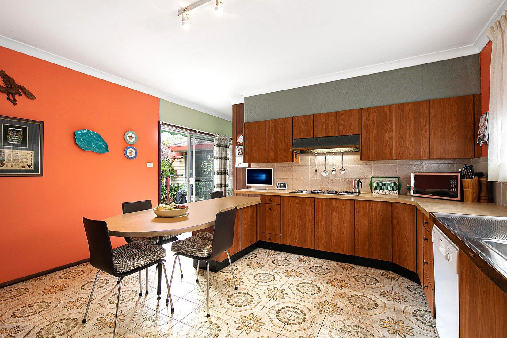 4 Cashel Crescent, Killarney Heights, Killarney Heights - Thumbnail 4