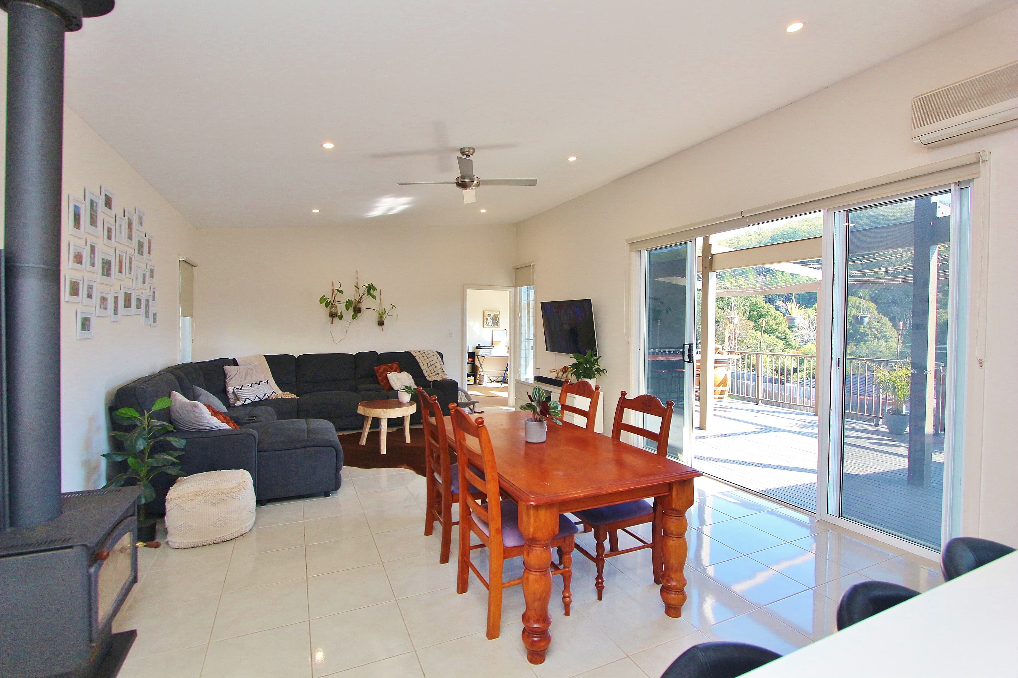 10 Mountain Spring Drive, Kendall, Kendall - Thumbnail 4