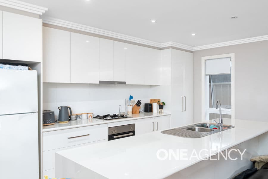2/124 MIMA Street, Glenfield Park, Glenfield Park - Thumbnail 3