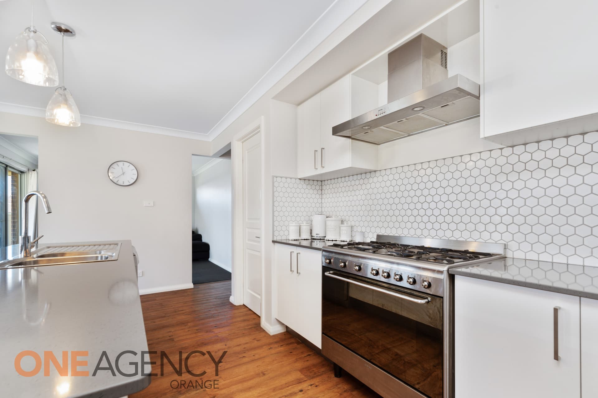 24 Bowman Avenue, Orange, Orange - Thumbnail 4