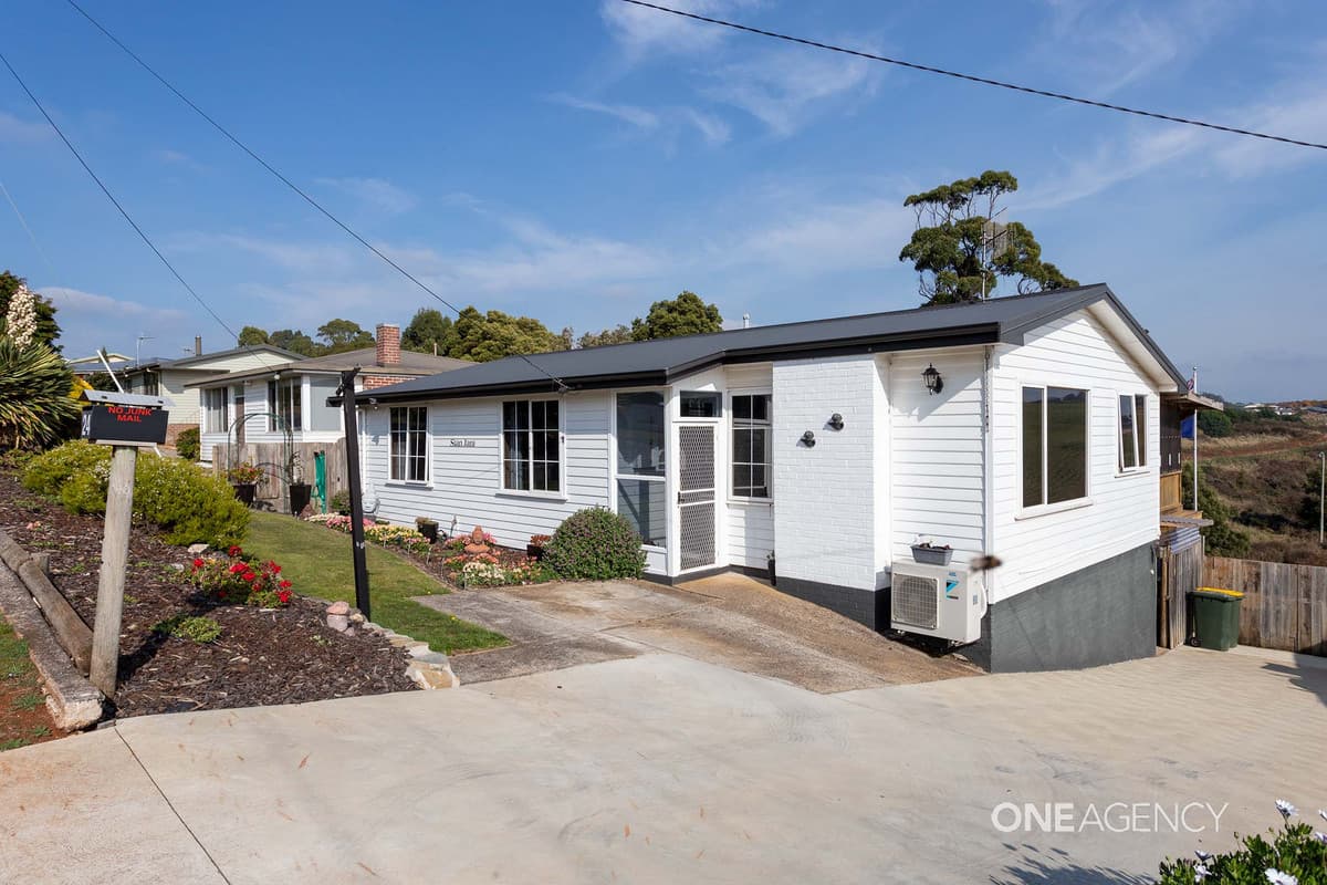 24 Ogden Street, Acton, Acton - Image 1