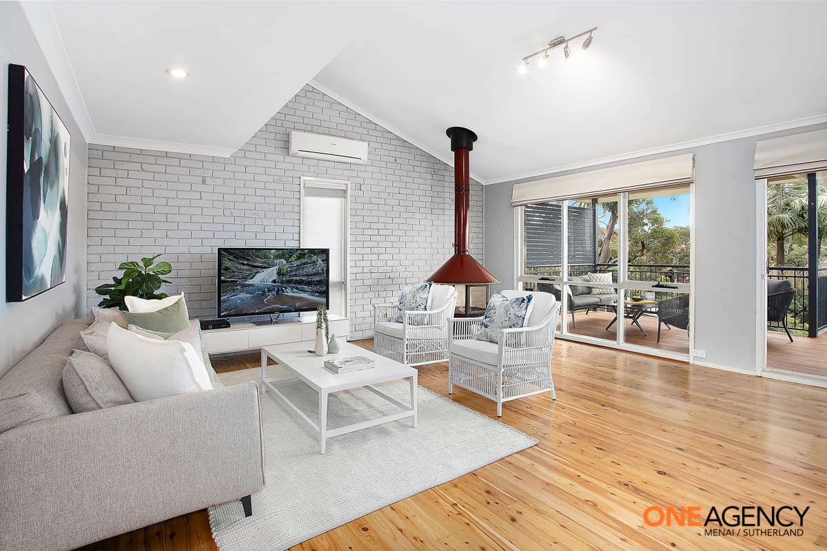 65 Griffin Parade, Illawong, Illawong - Thumbnail 2