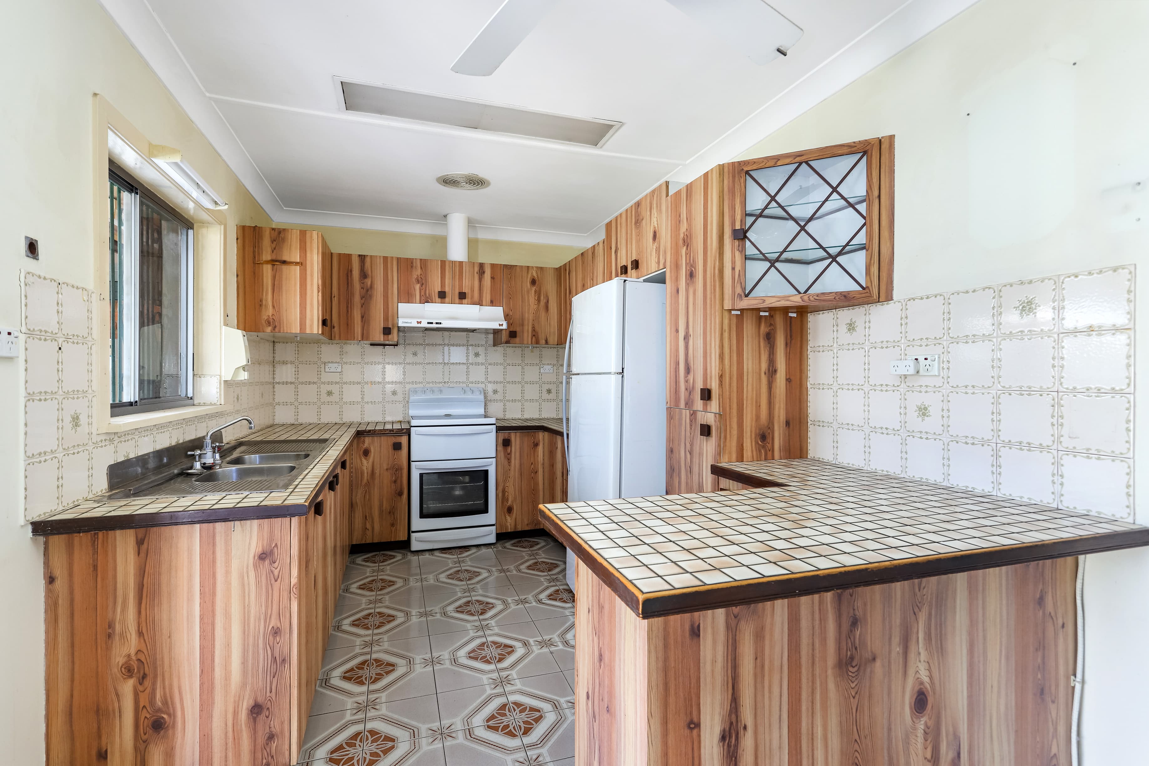 7 Riddell Crescent, Blackett, Blackett - Thumbnail 4