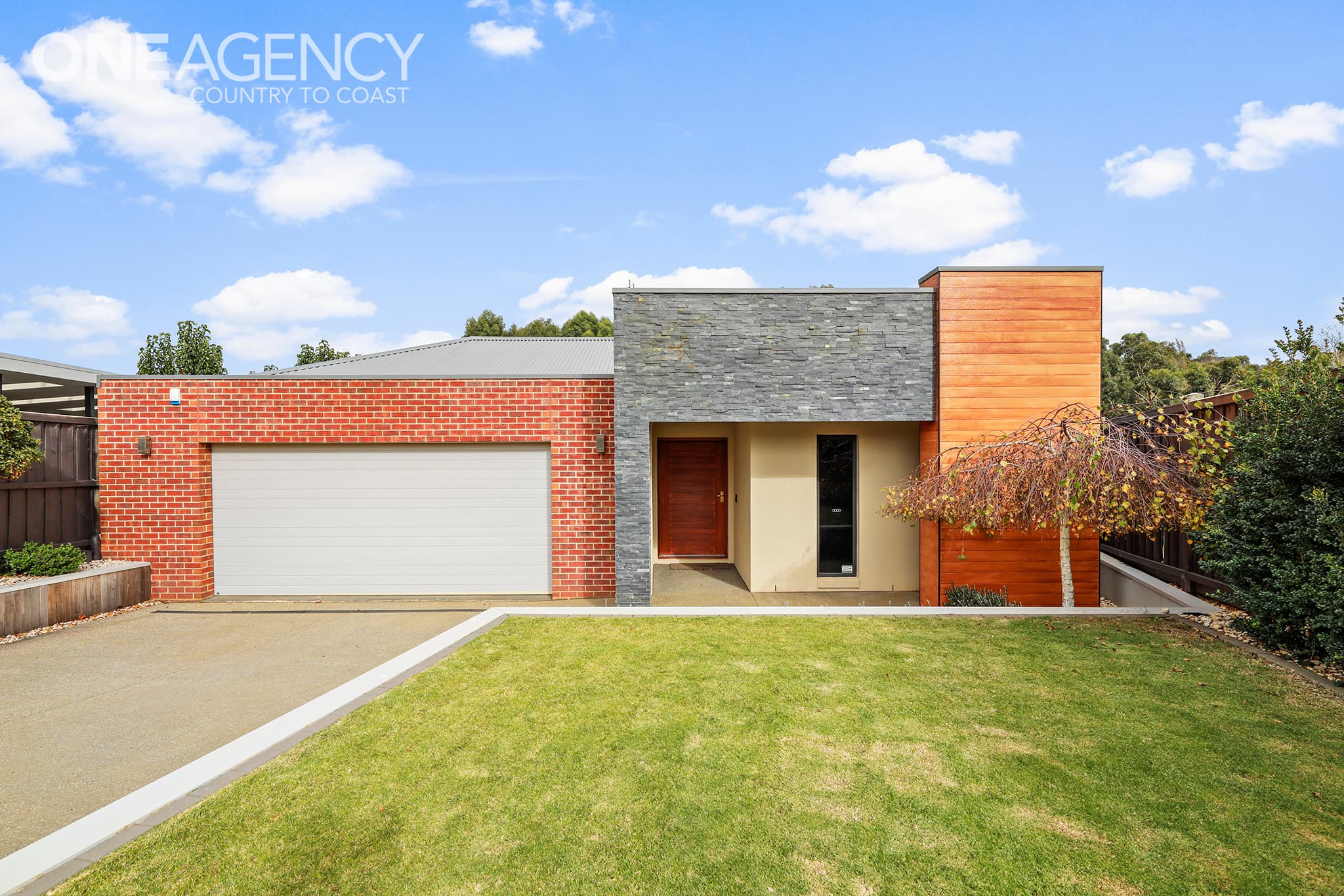 23 Kensington Drive, Warragul, Warragul - Image 1