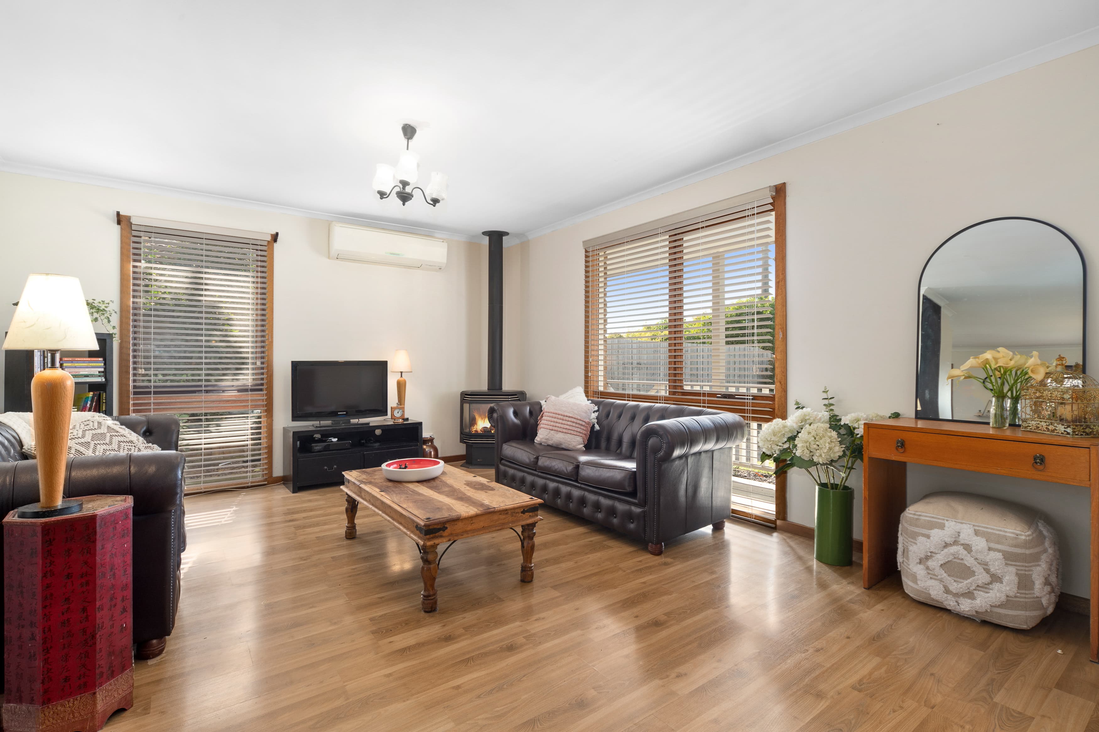 19 Nottingham Avenue, Somerville, Somerville - Thumbnail 2