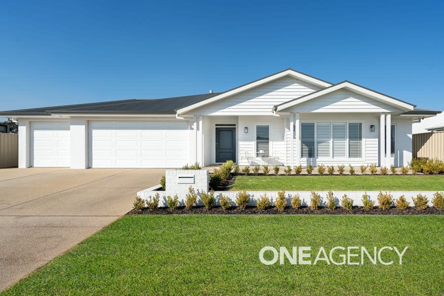5 NELLYWANNA Street, Gobbagombalin, Gobbagombalin - Image 1