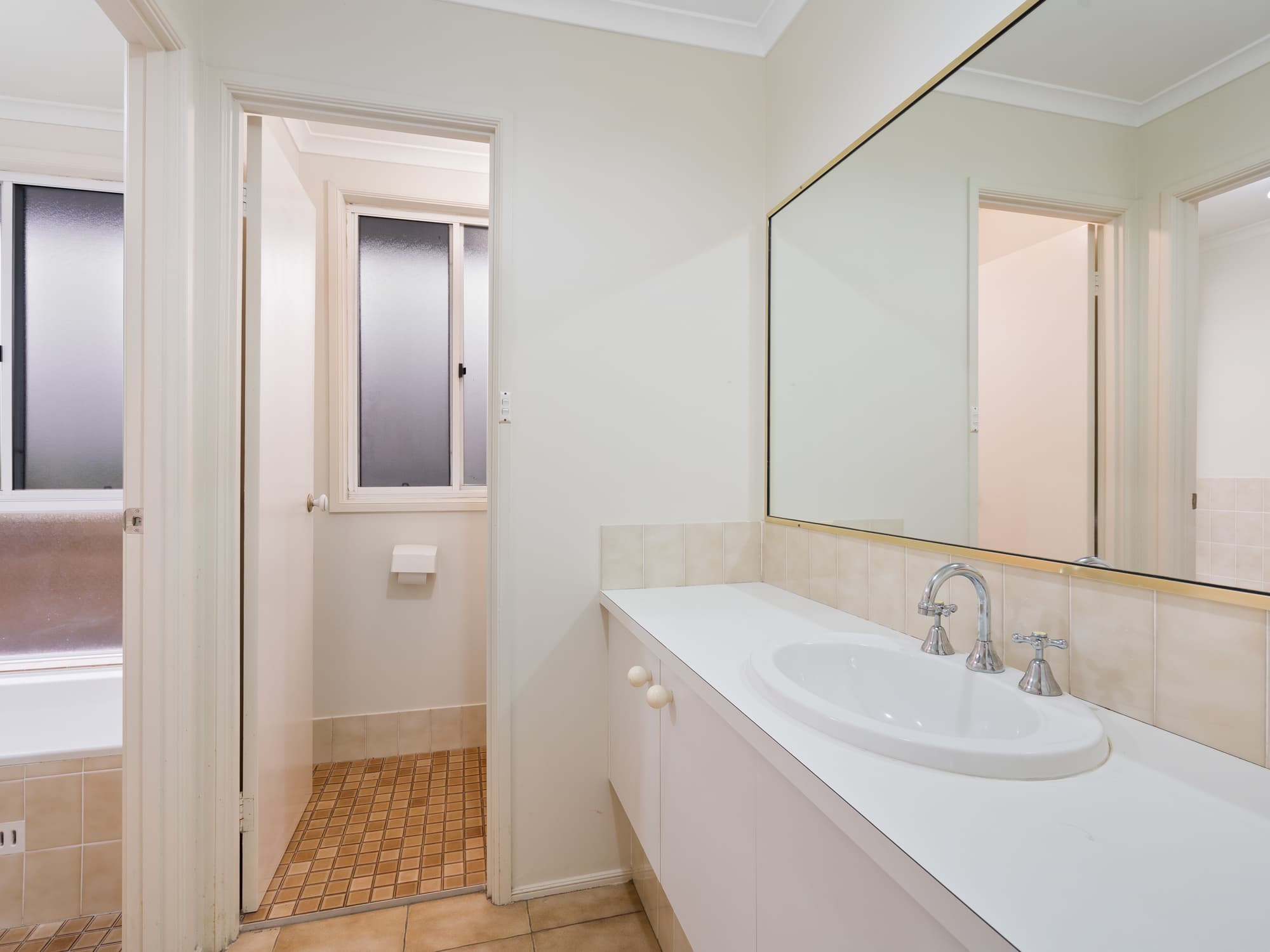 57 Marangani Avenue, North Gosford, North Gosford - Thumbnail 7